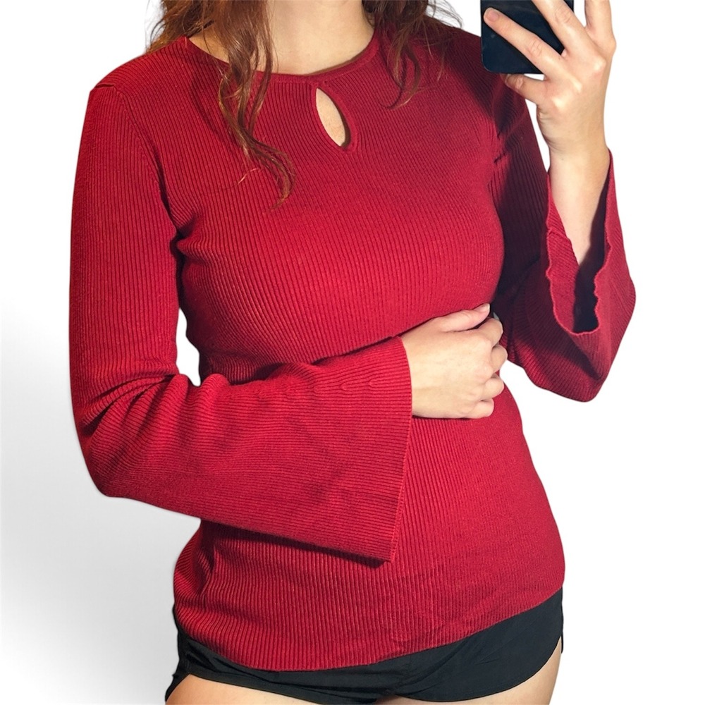 Premise Red Ribbed Keyhole Bell Sleeve Knit Top Sweater Medium J158